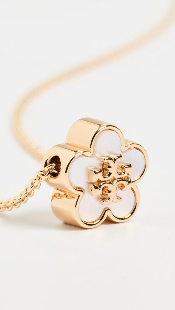 Tory Burch Women's Kira Flower Pendant, Tory Gold/Mother of Pearl, One Size pendant lamp