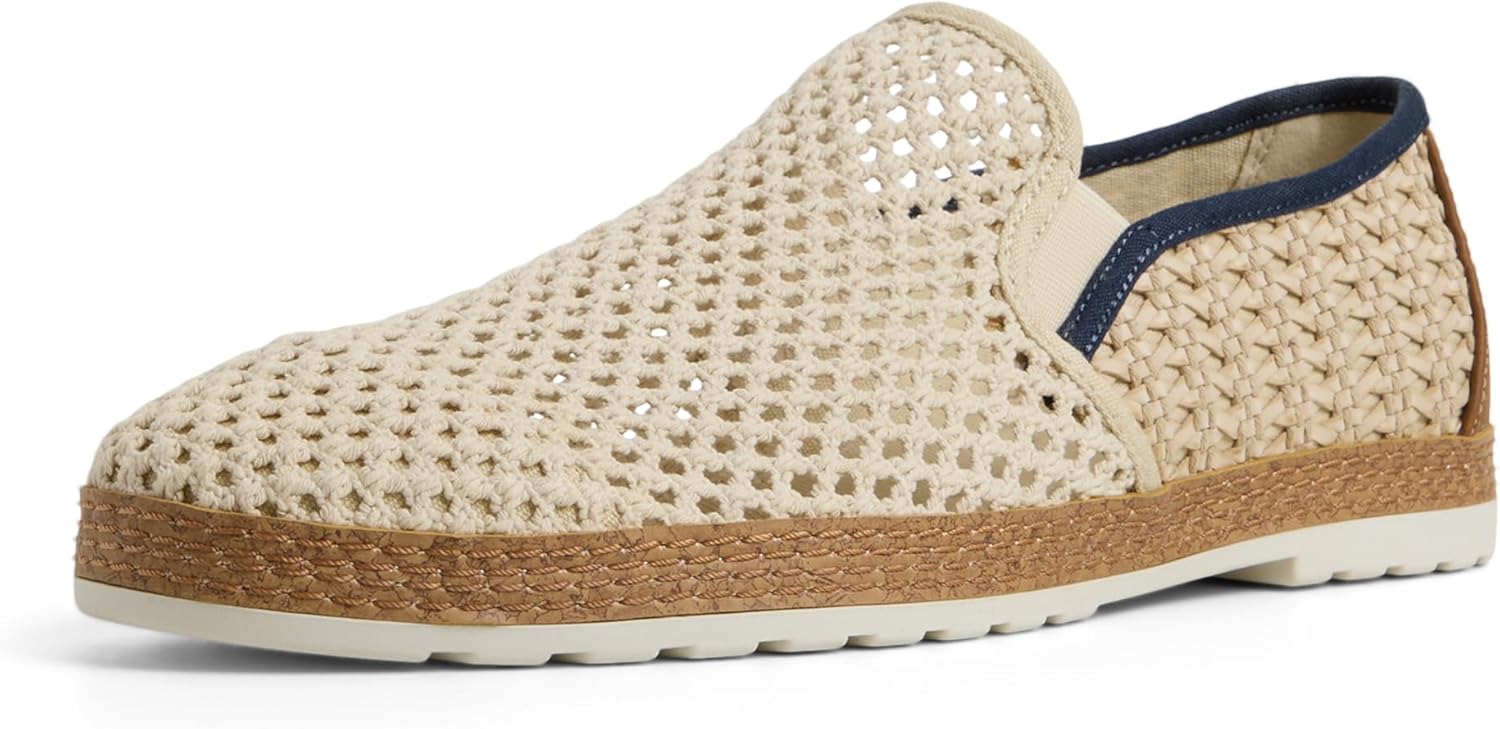 Installing Pavo Monitor Arm on a wooden desk